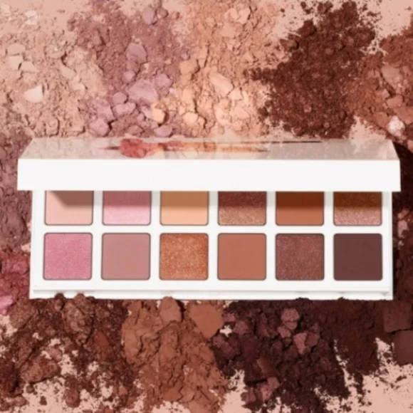 Fenty Beauty 💣 Bomb Posse Mega Mix & Match Eyeshadow Palette - Picture 3 of 5